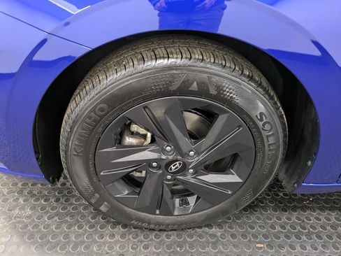 Certified 2023 Hyundai Elantra SEL FWD image 7