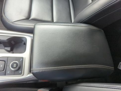 Certified 2023 Ford Explorer XLT w/ Equipment Group 202A AWD/4WD image 48