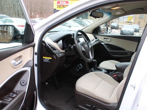 Used 2017 Hyundai Santa Fe Sport image 22