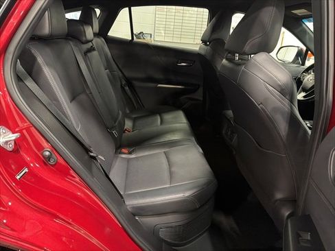 Used 2021 Toyota Venza XLE w/ Softex Package image 16