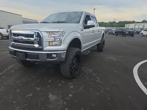 Used 2017 Ford F150 XLT w/ Trailer Tow Package AWD/4WD image 3
