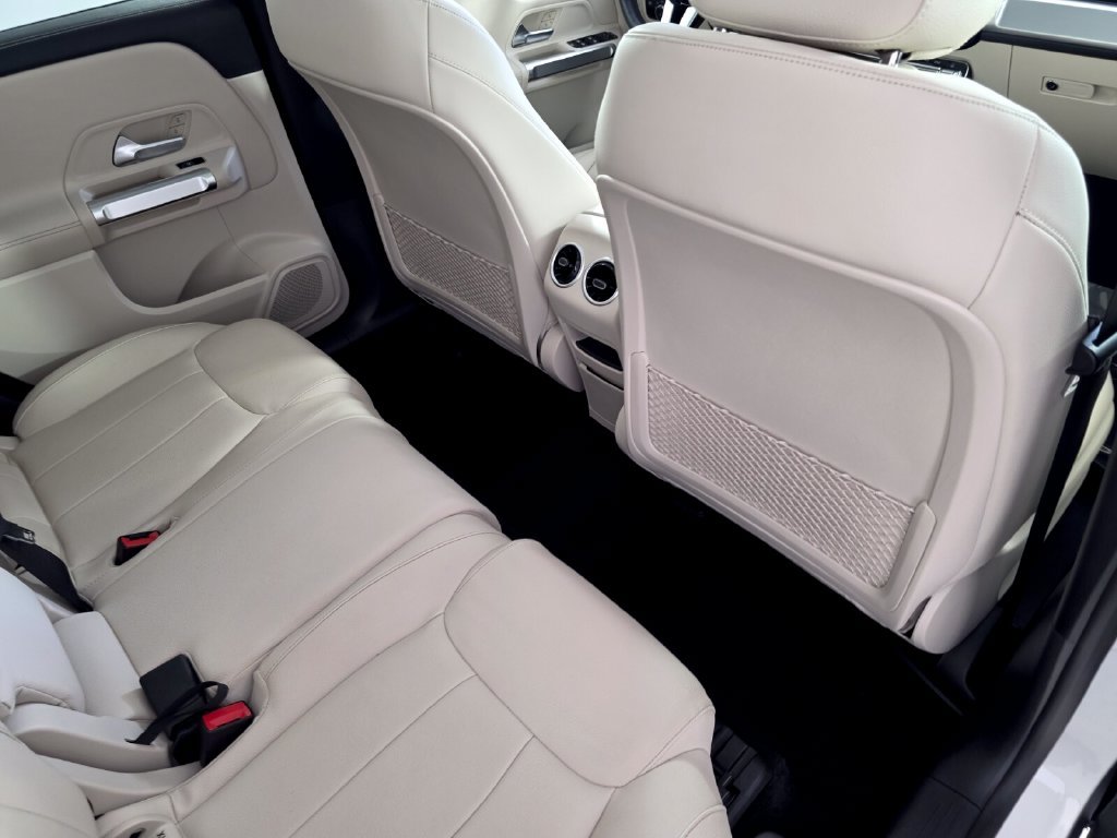Certified 2023 Mercedes-Benz GLB 250 image 27