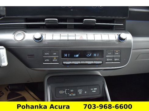 Used 2024 Hyundai Kona Limited image 17