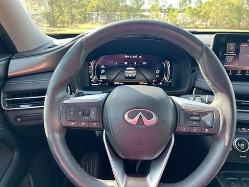 Used 2023 INFINITI QX60 Luxe w/ Cargo Package FWD image 17