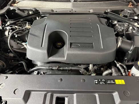 Used 2023 Land Rover Defender 130 X image 10