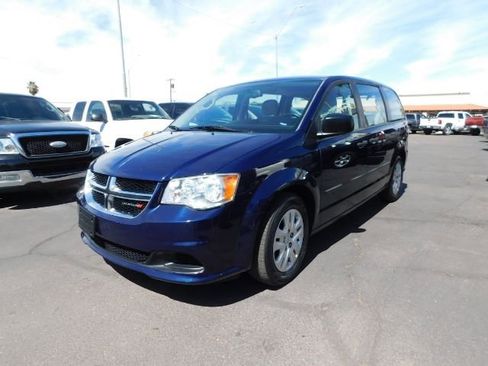 Used 2015 Dodge Grand Caravan American Value Package w/ UConnect Hands-Free Group image 3