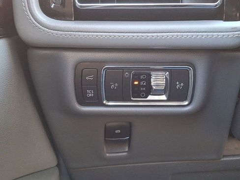 Used 2022 Lincoln Nautilus Reserve image 27