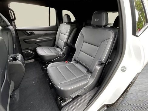 New 2026 Buick Enclave Sport Touring w/ Power Package image 11