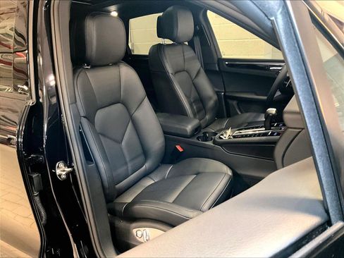 New 2026 Porsche Macan S AWD/4WD image 10