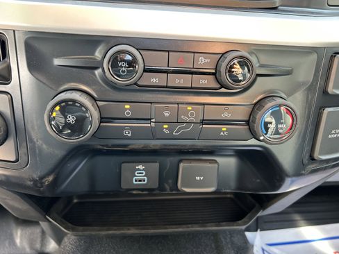 New 2025 Ford F550 2WD Regular Cab Super Duty image 42