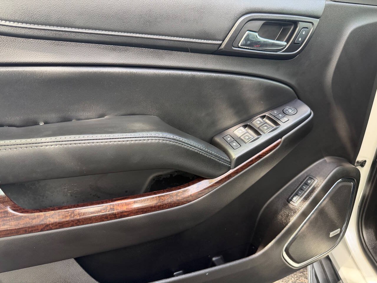 Used 2016 GMC Yukon SLT AWD/4WD image 6