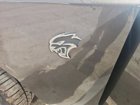 Used 2015 Dodge Challenger SRT Hellcat image 13