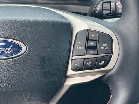 New 2026 Ford Explorer Active w/ Active Comfort Package image 18