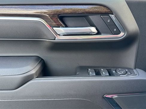 New 2026 GMC Sierra 1500 Elevation image 11