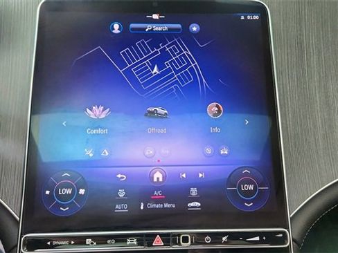 Used 2023 Mercedes-Benz EQE 500 4MATIC SUV w/ Exclusive Trim Package image 47