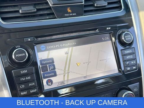 Used 2015 Nissan Altima 2.5 SL w/ Technology Package FWD image 3