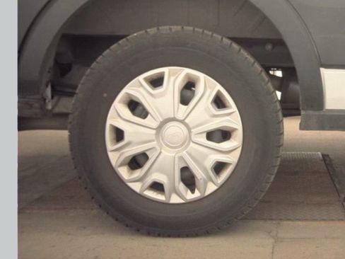 Used 2023 Ford Transit 350 XLT image 20