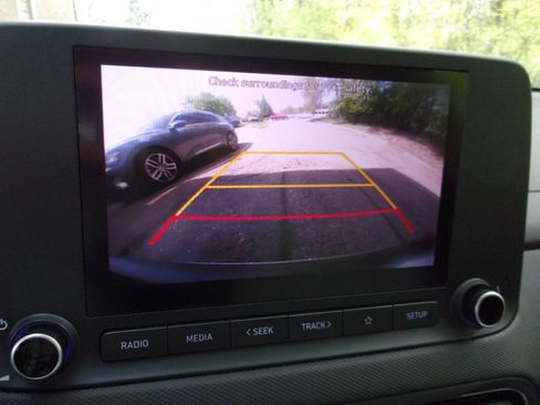 Used 2023 Hyundai Kona SEL AWD/4WD image 21