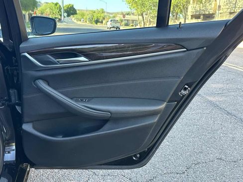 Used 2019 BMW 530i image 37