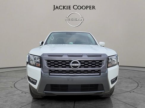 New 2025 Nissan Frontier SV w/ SV Convenience Package RWD image 8