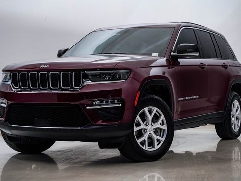 Used 2022 Jeep Grand Cherokee Limited image 1