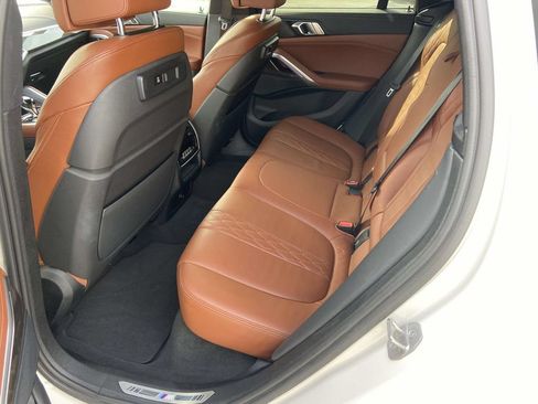 Used 2022 BMW X6 xDrive40i w/ M Sport Package AWD/4WD image 25