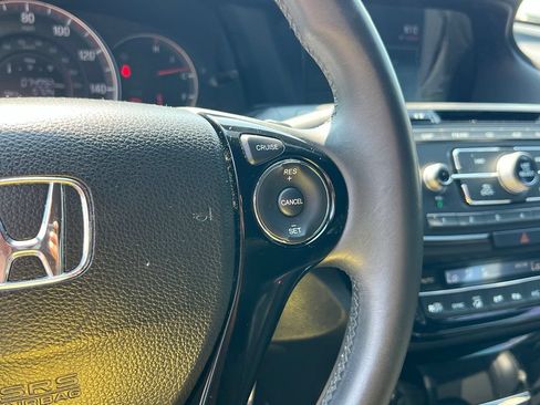 Used 2016 Honda Accord Sport image 21