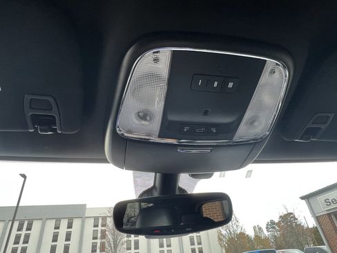 Used 2019 Jeep Grand Cherokee Limited X image 28