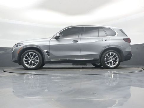 Used 2025 BMW X5 xDrive40i AWD/4WD image 43