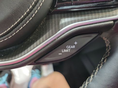 Used 2024 Jeep Grand Wagoneer L Series II w/ Quick Order Packagew 28T image 40