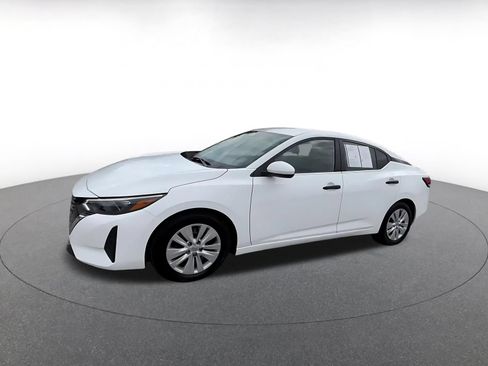 Used 2025 Nissan Sentra S FWD image 8