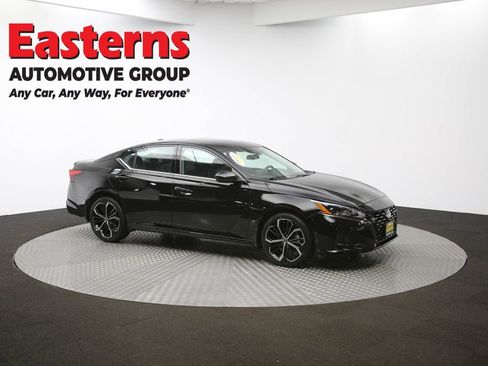 Used 2023 Nissan Altima 2.5 SR w/ SR Premium Package AWD/4WD image 48