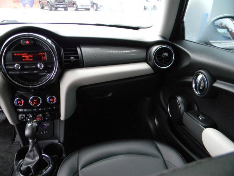 Used 2015 MINI Cooper 2-Door Hardtop FWD image 16