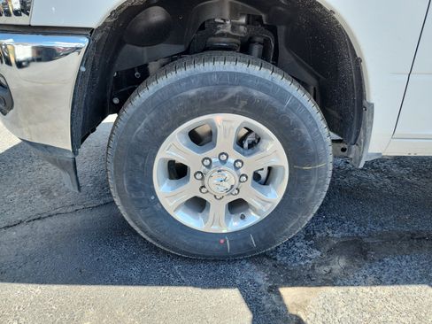 New 2025 RAM 2500 Big Horn image 26