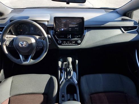 Used 2024 Toyota Corolla SE image 15