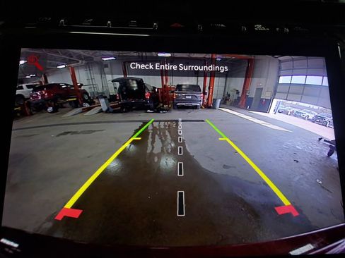 Used 2023 Jeep Grand Cherokee Overland w/ Rear Seat Video Group I AWD/4WD image 34