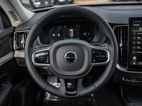 New 2026 Volvo XC90 B6 Plus w/ Protection Package Premier image 28