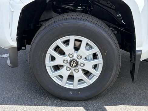 New 2026 Toyota Tacoma SR5 AWD/4WD image 9