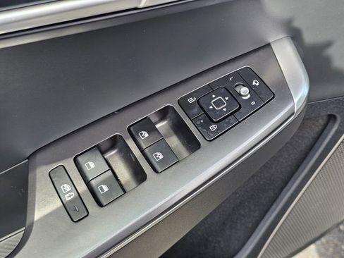 Certified 2024 Kia EV6 Wind w/ Wind Technology Package image 25