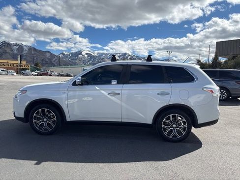 Used 2015 Mitsubishi Outlander GT image 6