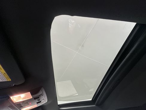 Used 2021 Lexus GX 460 Premium w/ Premium Package image 21