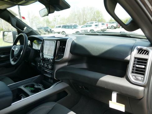 New 2026 RAM 1500 Express image 11
