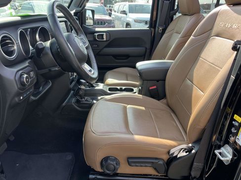 Certified 2023 Jeep Wrangler Sahara w/ Cold Weather Group image 15