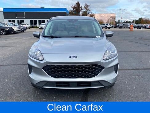 Used 2021 Ford Escape SE w/ Convenience Package image 3