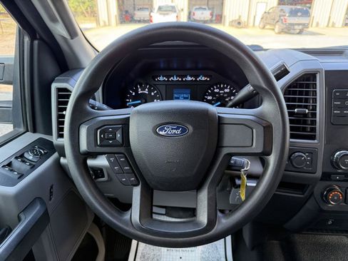 Used 2017 Ford F250 XL w/ Power Equipment Group AWD/4WD image 15