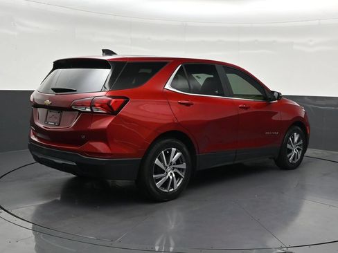 Used 2024 Chevrolet Equinox LT FWD image 5