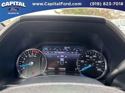 Used 2022 Ford F350 Lariat image 24