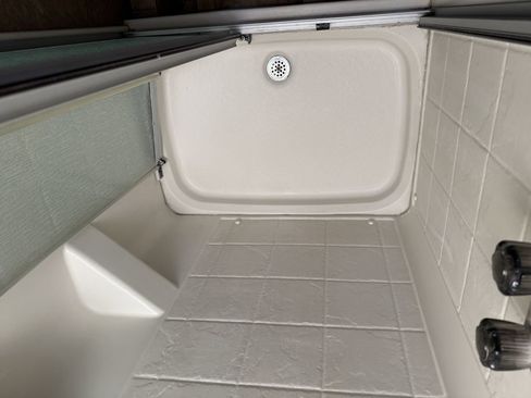 Used 2014 Mercedes-Benz Sprinter 3500 image 60