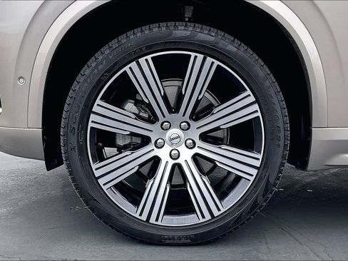 Used 2023 Volvo XC90 B6 Ultimate w/ Protection Package Premier image 12