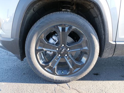 New 2026 Chevrolet Equinox LT w/ Convenience Package II image 13